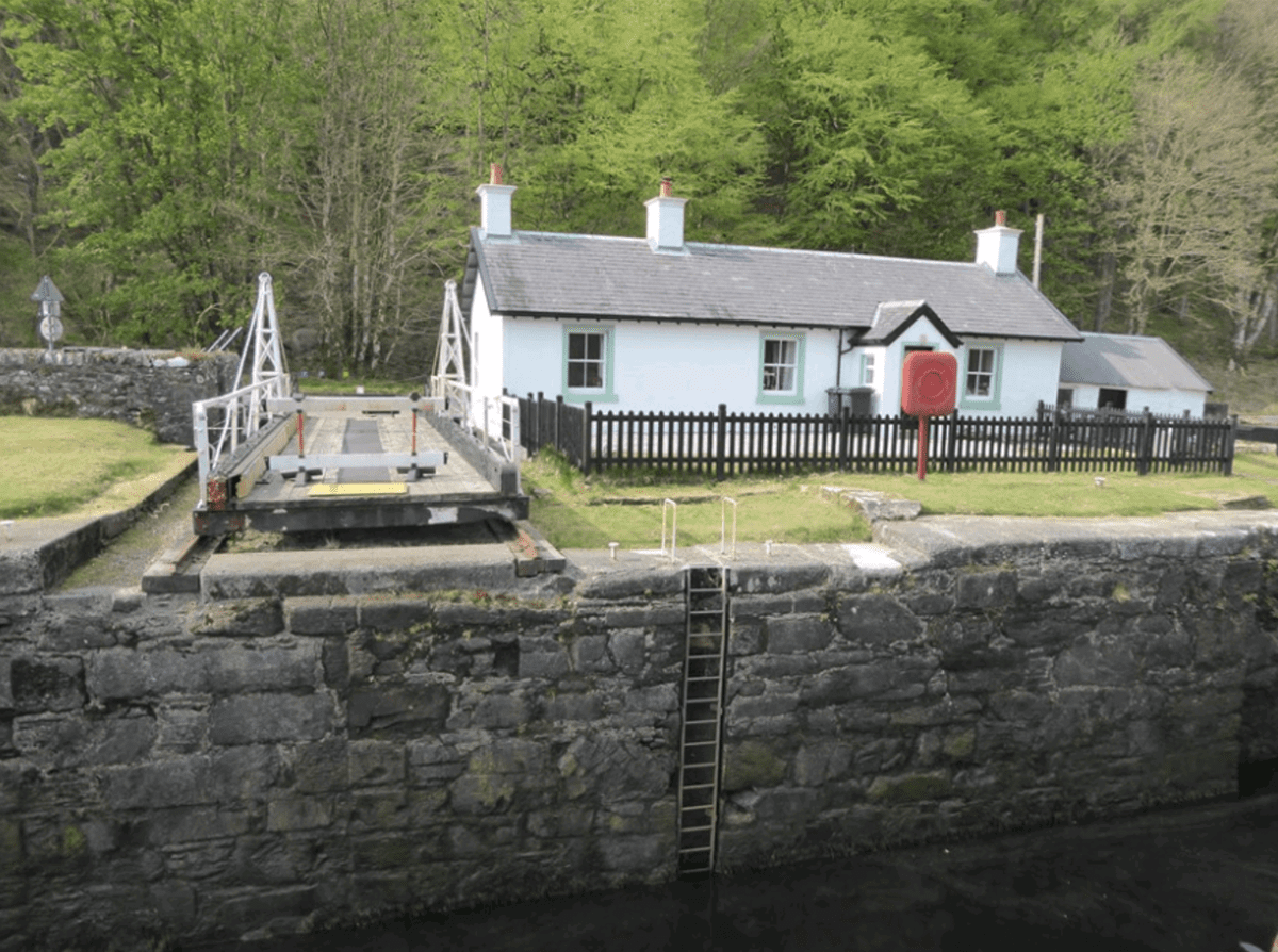 Unique Scottish bridge needs repair | Towpath Talk